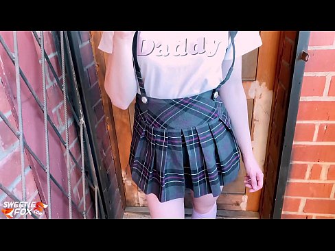 ❤️ Schoolgirl ດູດ dick ຂອງນາງເລິກແລະ fucks ແທນທີ່ຈະຫ້ອງຮຽນ. ️ ໜັງໂປ້ພາສາລັດເຊຍ ທີ່ lo.pornosexphoto.ru ❤